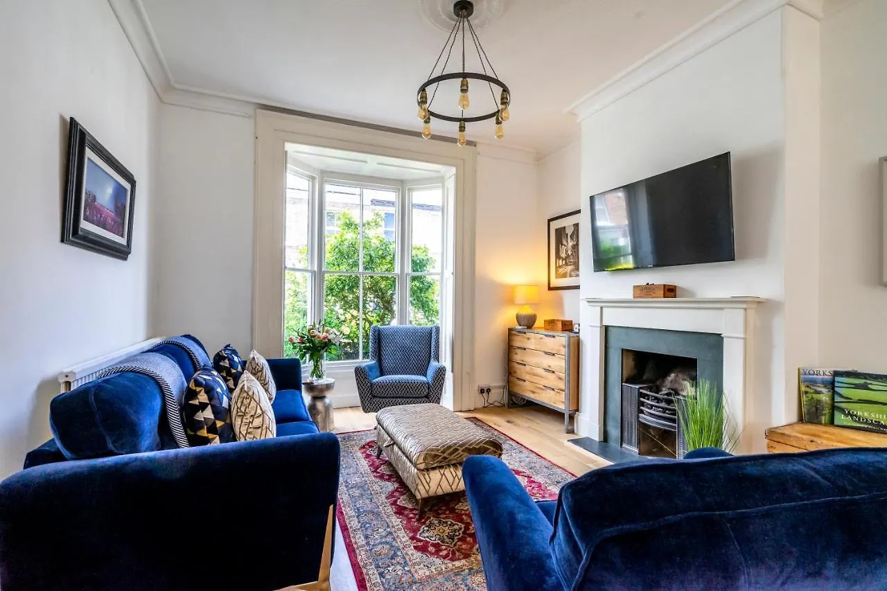 9 St John'S Street Villa York
