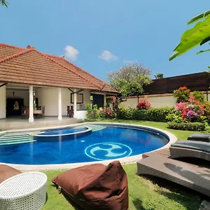 heliconia-villa.hotelsseminyak.net/